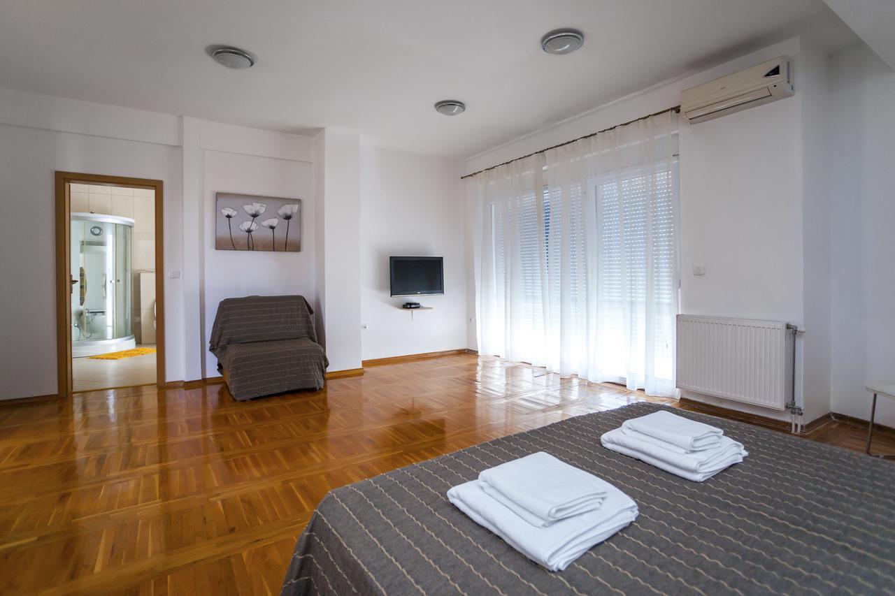 Royal Villas Dobra Voda Exterior photo